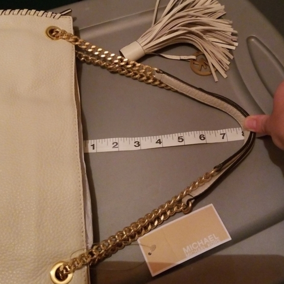 $MICHAEL KORS WHIPPED CHELSEA  LEATHER LARGE - Picture 3 of 8